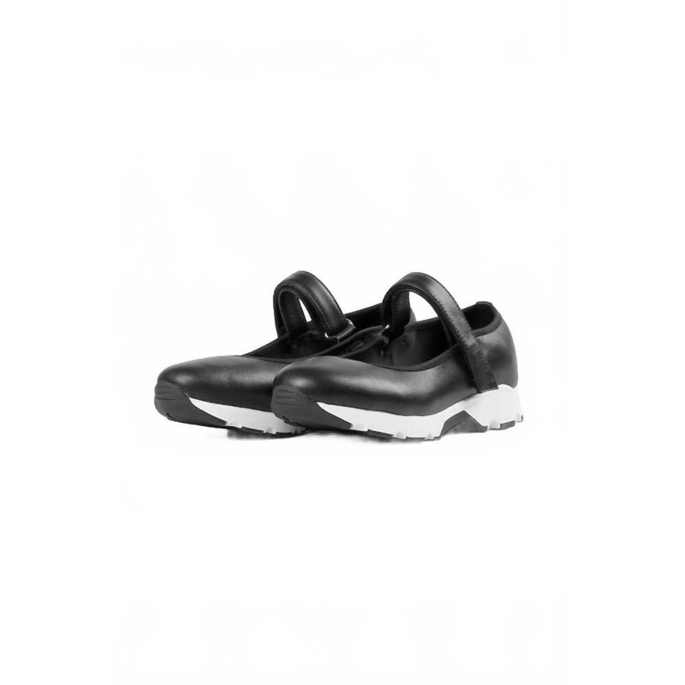 NEW ALL BLACK women's mj casual sneaker shoe in black